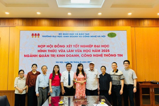 THÔNG QUA BIÊN BẢN HỘI ĐỒNG XÉT TỐT NGHIỆP ĐẠI HỌC HÌNH THỨC VLVH-NGÀNH CÔNG NGHỆ THÔNG TIN, QUẢN TRỊ KINH DOANH NĂM 2025